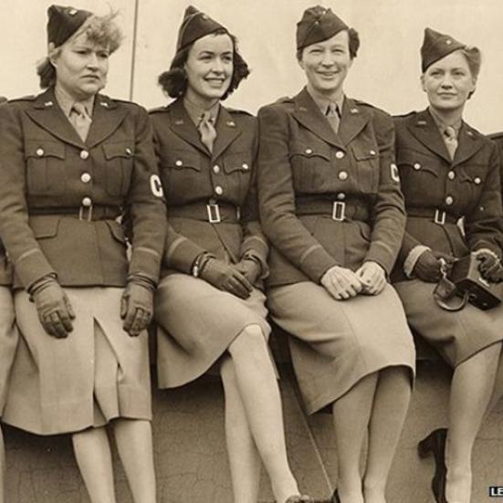 Six female war correspondents who covered the U.S. Army in the European Theater during World War II appear together in this 1943 photograph: Mary Welch, Dixie Tighe, Kathleen Harriman, Helen Kirkpatrick, Lee Miller, Tania Long (U.S. Army Center of Military History)