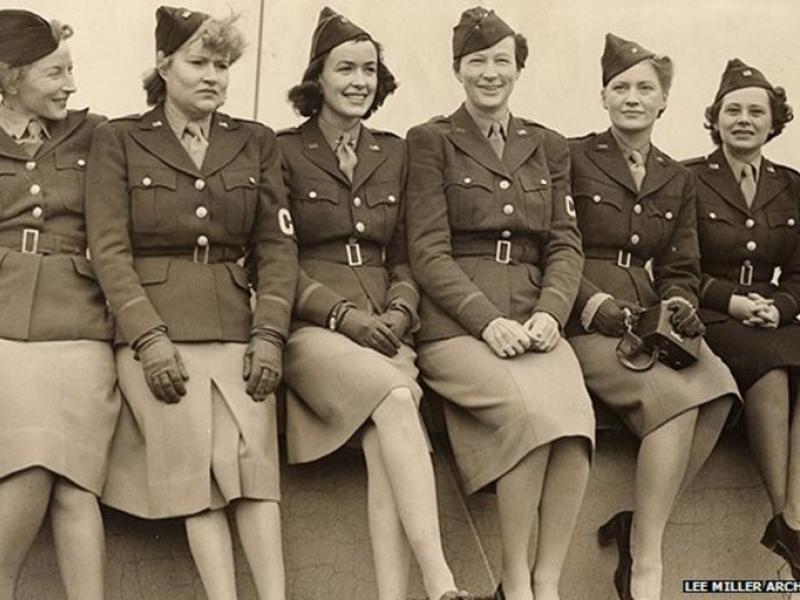 Six female war correspondents who covered the U.S. Army in the European Theater during World War II appear together in this 1943 photograph: Mary Welch, Dixie Tighe, Kathleen Harriman, Helen Kirkpatrick, Lee Miller, Tania Long (U.S. Army Center of Military History)