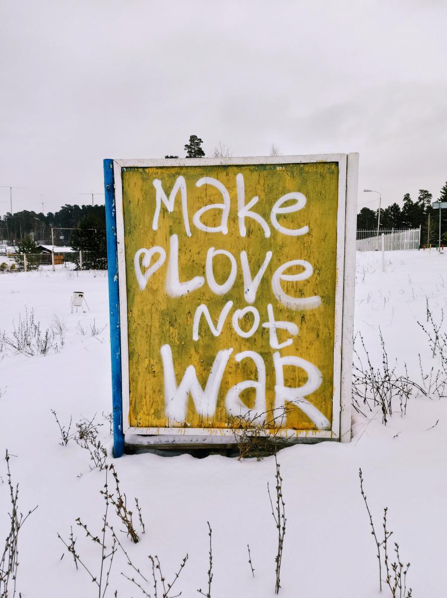 Make Love not War 